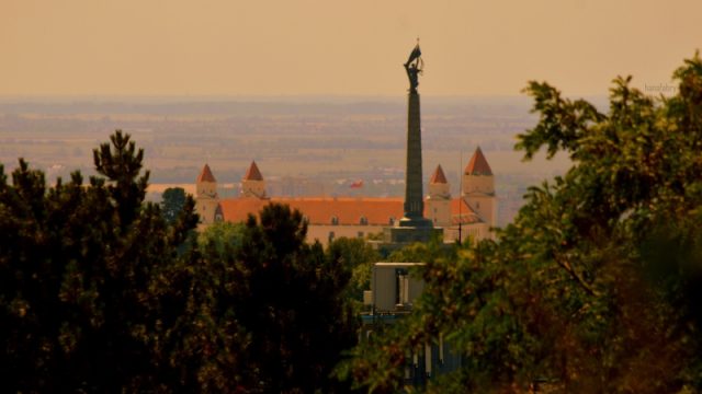 Bratislavska-sedma_tridsiatadruha4.JPG